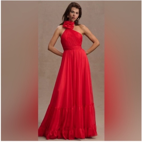 Mac Duggal Asymmetrical Halter Neck Gown in Red Chiffon - Picture 8 of 10